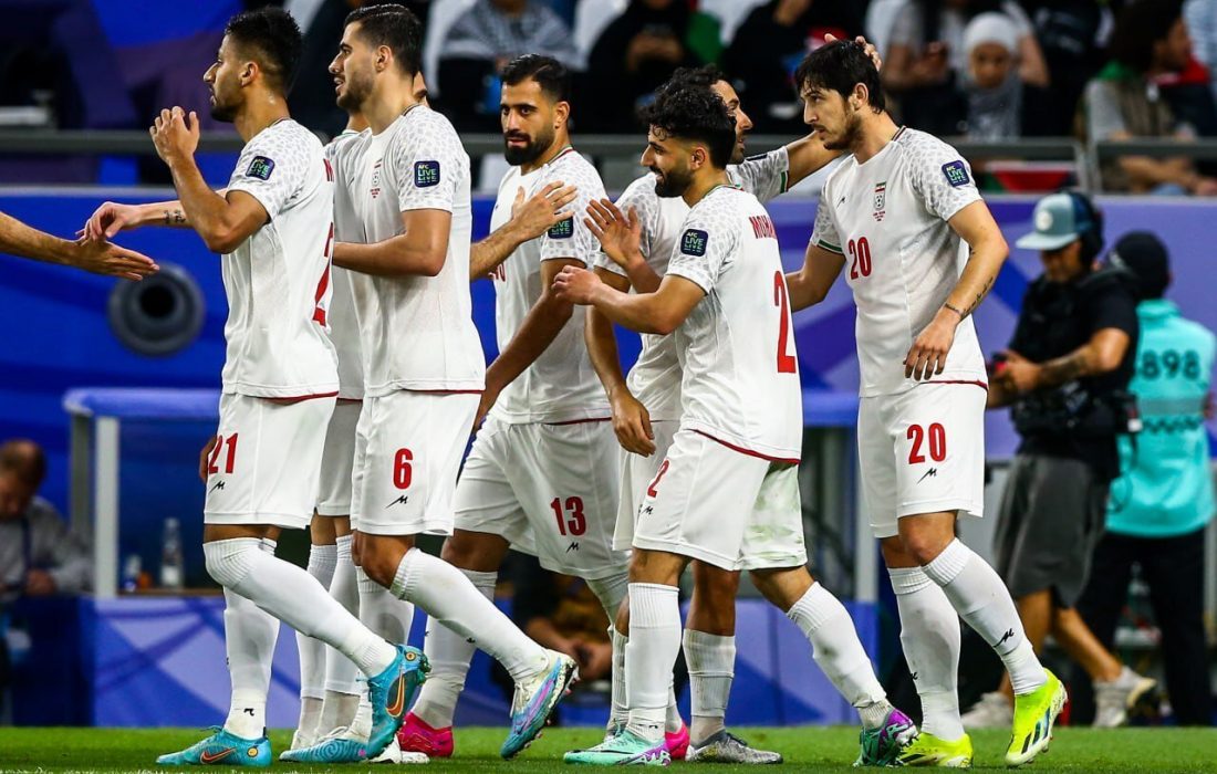 شروع مقتدرانه یوزها؛ درخشان در حمله، نگرانکننده در دفاع!