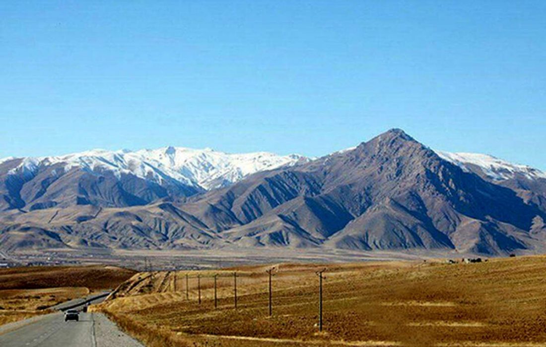 کاهش ۵۰ درصدی بارش در ایران؛ ابرها در مرز ترکیه دور می‌زنند؟/ دکل‌های چینی متهم جدید کم‌بارشی در حوضه دریاچه ارومیه