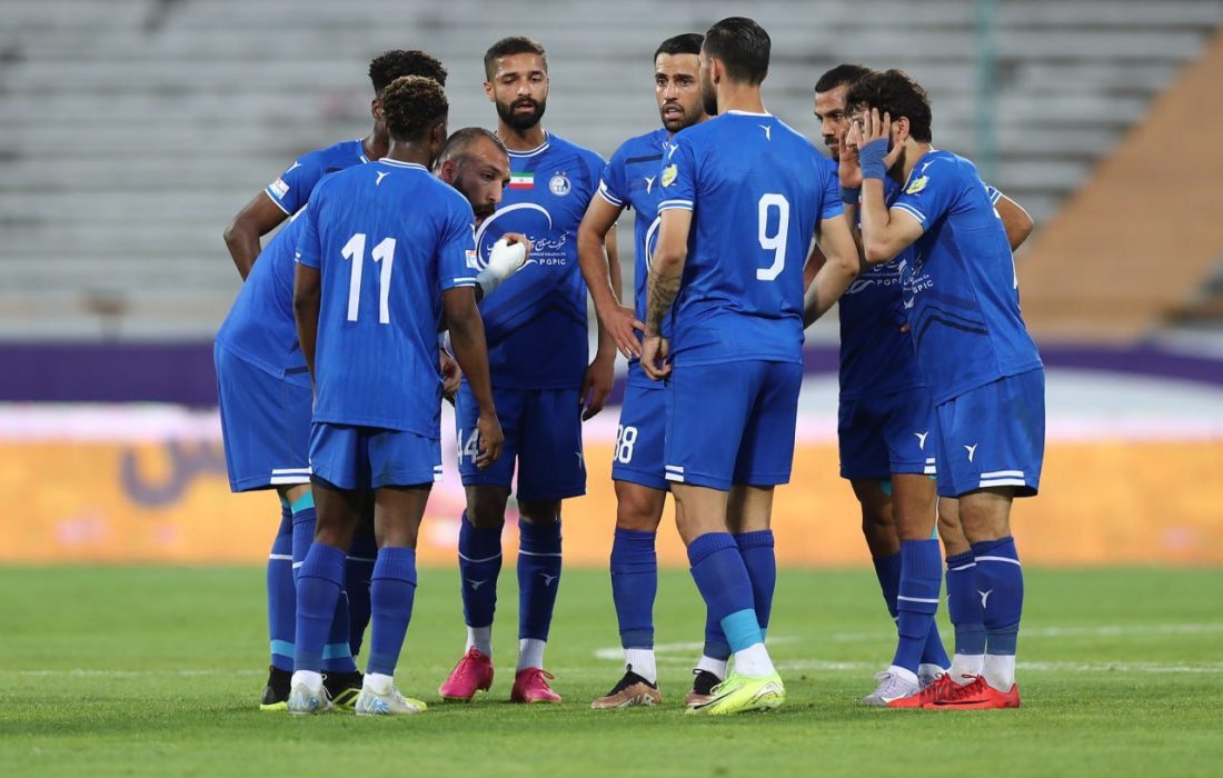 استقلال مثل خانه کلنگی است!