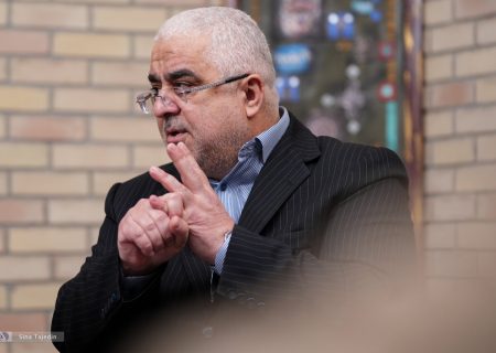 «جلیلی و یارانش» به خط پایان نزدیک شده‌اند؟/ جعفرزاده: تندروها از خط قرمزها رد شده اند و روزی مقابل نظام خواهند ایستاد