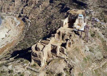 قلعه دختر تهدید شد!