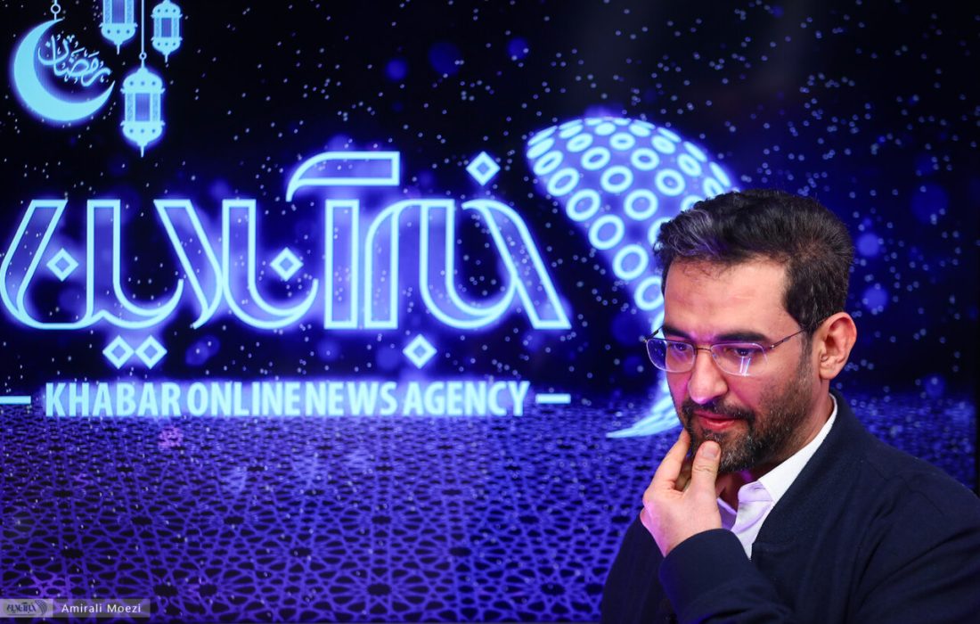 واکنش آذری جهرمی به بیانیه رضا پهلوی/ بعید است سلطنت طلبان هم اعمال فشار بر زندگی مردم را شرافتمندانه بدانند!