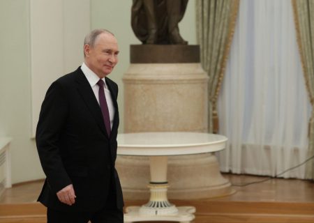 کرملین تایید کرد؛پوتین روز سه‌شنبه با هیثم طارق دیدار می‌کند