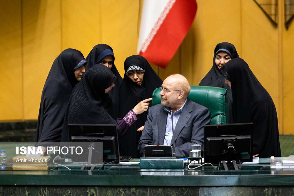 افشای نام ۳ کاندیدایِ زن انتخابات هیأت رئیسه/ زمانی: نگاه سنتی باید شکسته شود/ برخوردار: چیزی درباره مهمانی و پخش هدایا ندیده ام