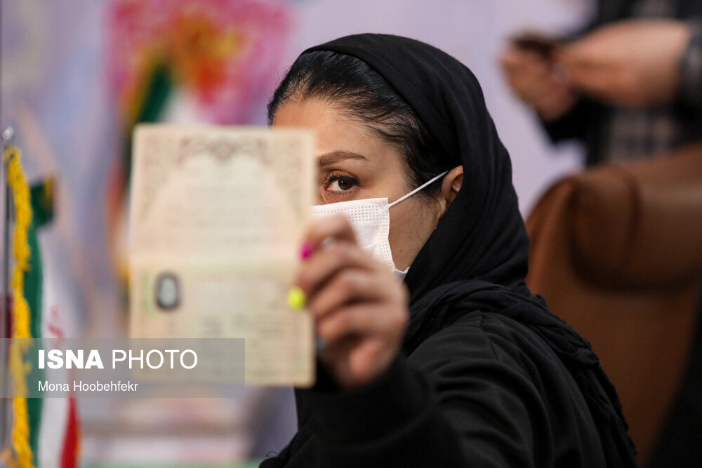 تعریف «رجل سیاسی» با کلمه «رجل»؛ منظور «مرد» است یا اهل سیاست؟ / زنان کجای انتخابات ریاست جمهوری قرار میگیرند؟