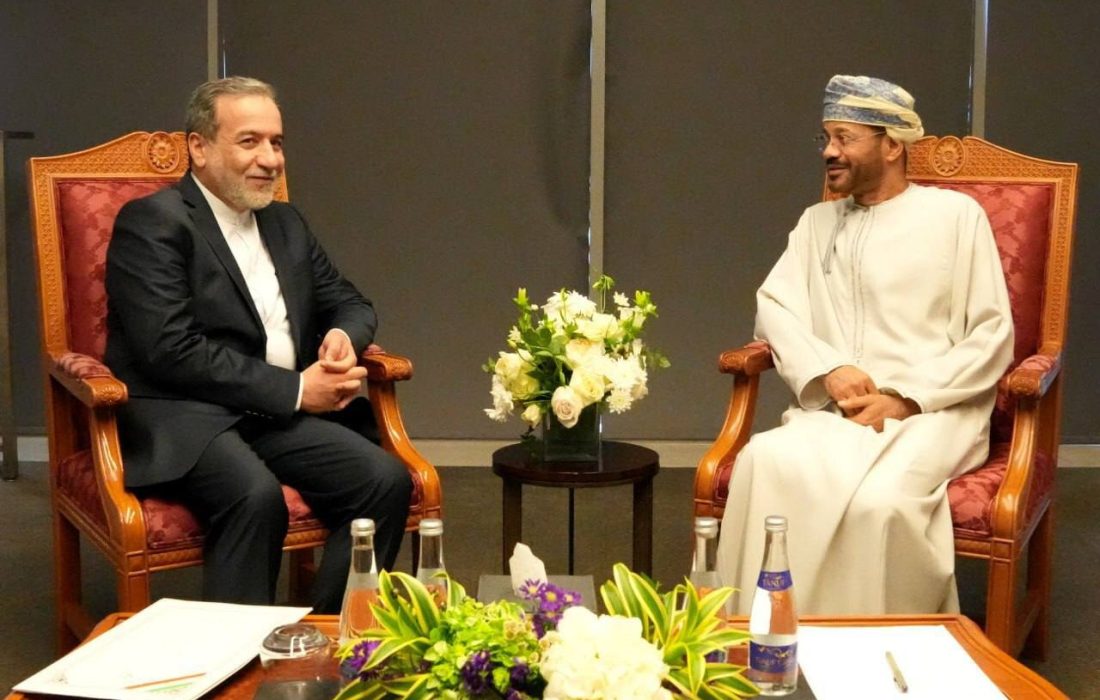 دیدار عراقچی با وزیرخارجه عمان قبل از آغاز مذاکرات