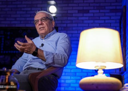 عباس عبدی: اصلاح‌ طلبان از ستیز عبور کرده‌اند/ حرف‌های هاشمی درباره انتخابات ۸۴، یک شوخی بود/ براندازی یک سیاستِ ریسکی است