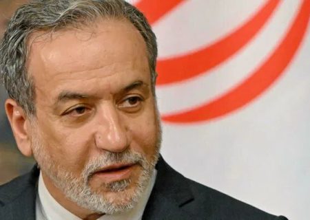 عراقچی:ایران آماده فصل جدیدی در روابط با اروپا است/زمان در حال اتمام است/سوءاستفاده از سازوکار ماشه عواقبی به همراه خواهد داشت