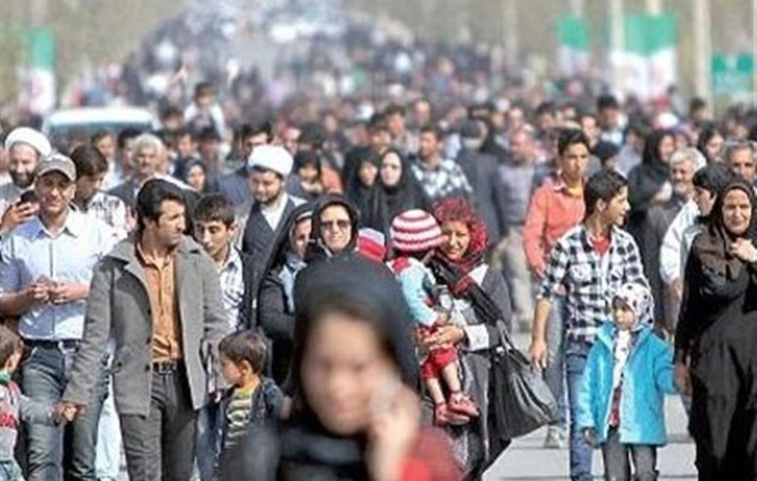 ناامیدی مردم از روحانیون و روشنفکران؛ «شما نتوانستید مشکلات ما را حل کنید»/ فقط یک نفر حسین فاطمی را شناخت اما ۵۰ نفر کیم کارداشیان را شناختند