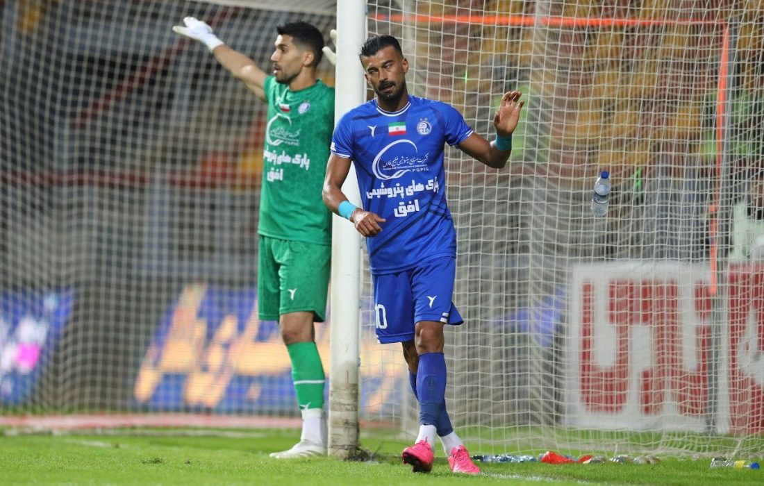 نگرانی هواداران استقلال در نقلوانتقالات؛ بدون خرید، بدون امضا