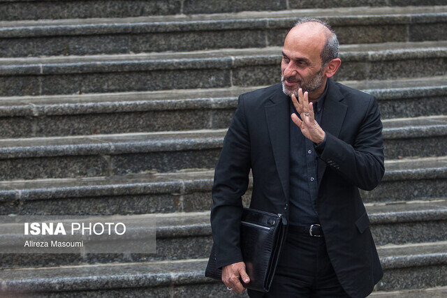 پاسخ جبلی به انتقادات درباره کارشکنی صداوسیما علیه تیم مذاکره کننده/ انکار نمی‌کنیم اما…/ تلاش کردیم اخبار مذاکرات را دقیق پوشش دهیم