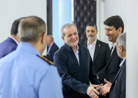 پشت پرده برگزار نشدن جلسه شورایعالی فضای مجازی/ پزشکیان در کارزار رفع فیلترینگ پیروز می‌شود؟