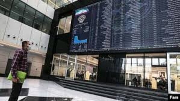 ۳ اتفاق مهم برای بازار سرمایه/ پیش بینی جدید بورس تهران را بخوانید