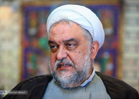 تذکر جدی مقامات امنیتی به تندروها به روایت یک روحانیِ اصولگرا/ هدف تندروها بازگشت مجدد به قدرت است اما…
