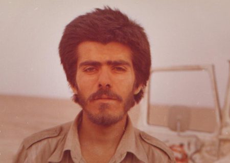 تصویری از شهید فریدون عباسی در لباس شهادت