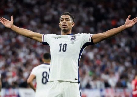 عکس | تعطیلات رویایی جود بلینگام در ایبیزا