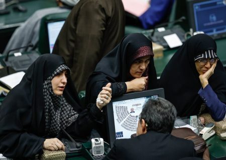 فلاحی: اکثریت آقایان در سلول های خاکستری شان، اعتقادی به توانایی زنان ندارند/ توان رقابت با مهمانی های گرانقیمت هتل‌های لوکس را نداریم