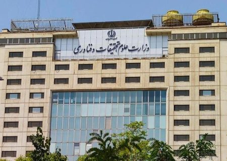 هنوز مدیران دولت قبل رئیس دانشگاه‌ها هستند؛ تعلل وزارت علوم موجب سرخوردگی دانشگاه شده/ حداقل سرپرست نزدیک به دولت خودتان انتخاب کنید