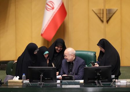 پشت پرده عدم حضور فعال نمایندگان زن مجلس در انتخابات هیات رئیسه مجلس به روایت جلودارزاده/ تن به رقابت نمی دهند زیرا….
