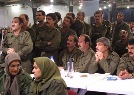 گاف منافقین در مواجهه با یک جاسوس نفوذی!