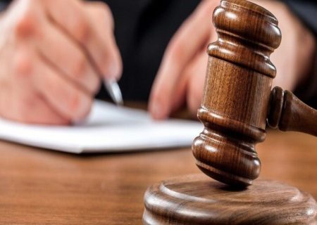 احکام متفاوت در دو پرونده سیاسی؛ «آزادی اندیشه و آزادی بیان از جمله حقوق اساسی و فطری انسان است»/ استناد به «حق آزادی بیان» در دو رای قضایی