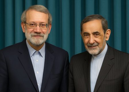 بازخوانی توییت ولایتی و تحرکات اخیر علی لاریجانی/  آیا لاریجانی و ولایتی در حال تغییر بازی هستند؟ / ایران در آستانه تغییر؟