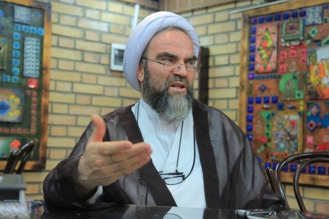 توصیه غرویان برای تغییر رویه حاکمیت بعد از جنگ ۱۲ روزه/ درباره حجاب نباید به مردم فشار آورد/ با ایجاد محدودیتها مردم به رسانههای خارجی پناه میبرند