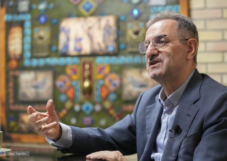 در مسیر رشد و پیشرفت گردشگری بودیم که جنگ به کشور ما تحمیل شد/ شهید باقری گفت که تخت جمشید تمدن و فرهنگ ما است/ باید مولفه‌های همبستگی را پر رنگ کنیم