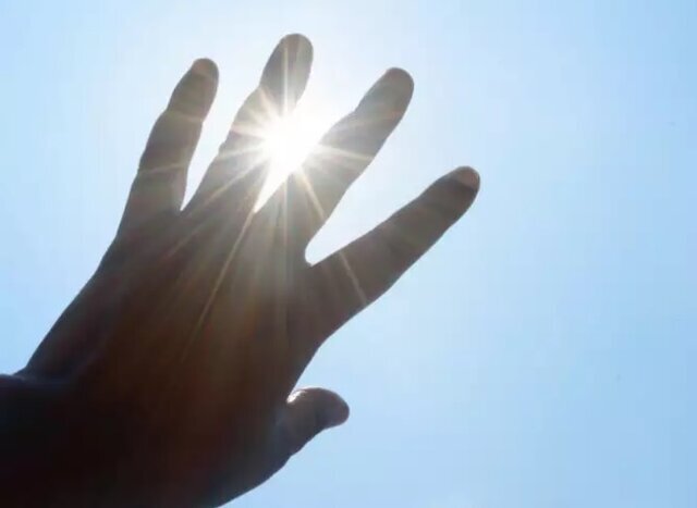 ماندگاری هوای گرم در کشور/ رگبار و رعدوبرق در این استانها