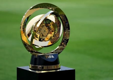 نبرد غول‌ها در آمریکا