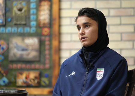 همه دختران آرزوی بازی در ورزشگاه آزادی را دارند/استقلالی هستم ولی اولویتم همیشه خاتون بم است