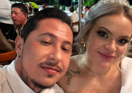 ورود عروس و داماد با خودروی حمل تابوت به مراسم عروسی/ ماجرا چه بود؟