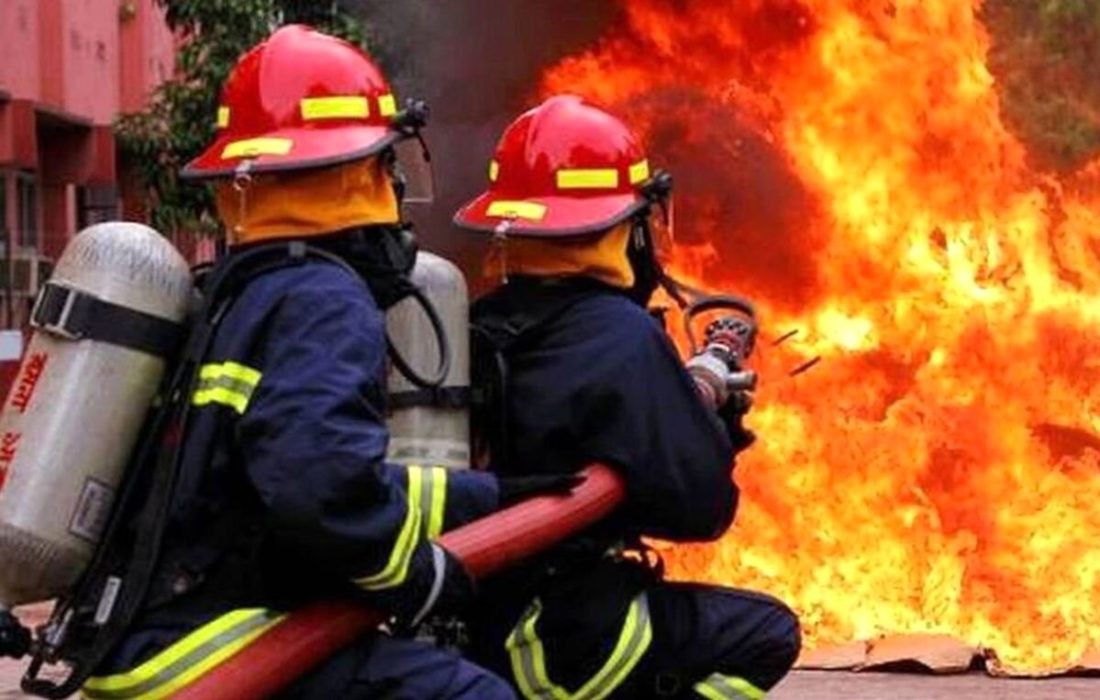 آتشسوزی یک چرخوفلک در شهربازی/ عکس