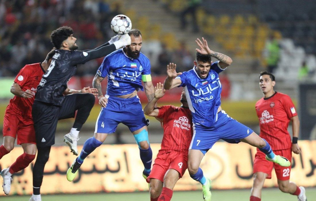 استقلال – تراکتور؛ شروع داغ لیگ