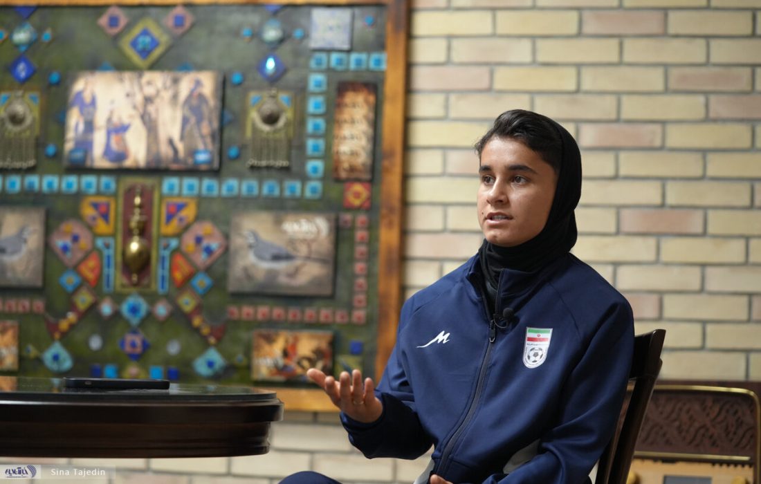 ببینید | اعتراف بامزه ستاره تیم زنان؛ به پدرم دروغ گفتم تا فوتبالیست شوم!