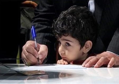 برخورد سلیقه‌ای مدیران مدارس برای ثبت‌نام دو گروه از دانش‌آموزان/ اعتراض والدین: آموزش‌و پرورش اجازه ثبت‌نام داده اما مدیر نه!