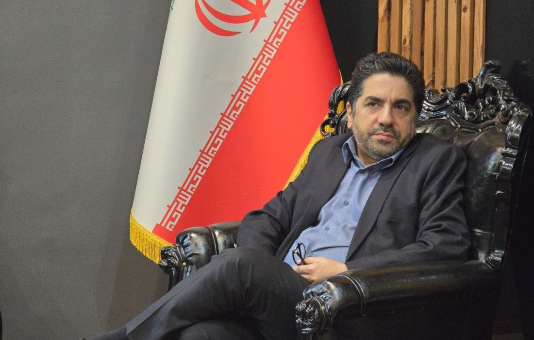 ثابتقدم: از هوش مصنوعی استقبال میکنیم ولی فعلا با چمن و نور درگیریم/جنگ نمیشد، بازسازی آزادی حداقل دو سال زمان میبرد!