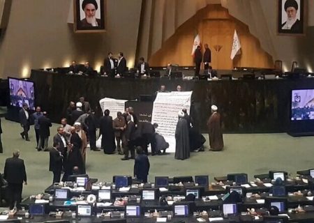 شیوه تندروهای سیاسی در هفته های اخیر چگونه بود؟/ از شهیدِ آبرو خواندن کاظم صدیقی تا تشبیه مخالفان به گوساله‌پرست