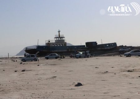 عیسی کلانتری: دریاچه ارومیه خشک نشد، خشکانده شد/ پزشکیان کار را به نااهلش سپرد