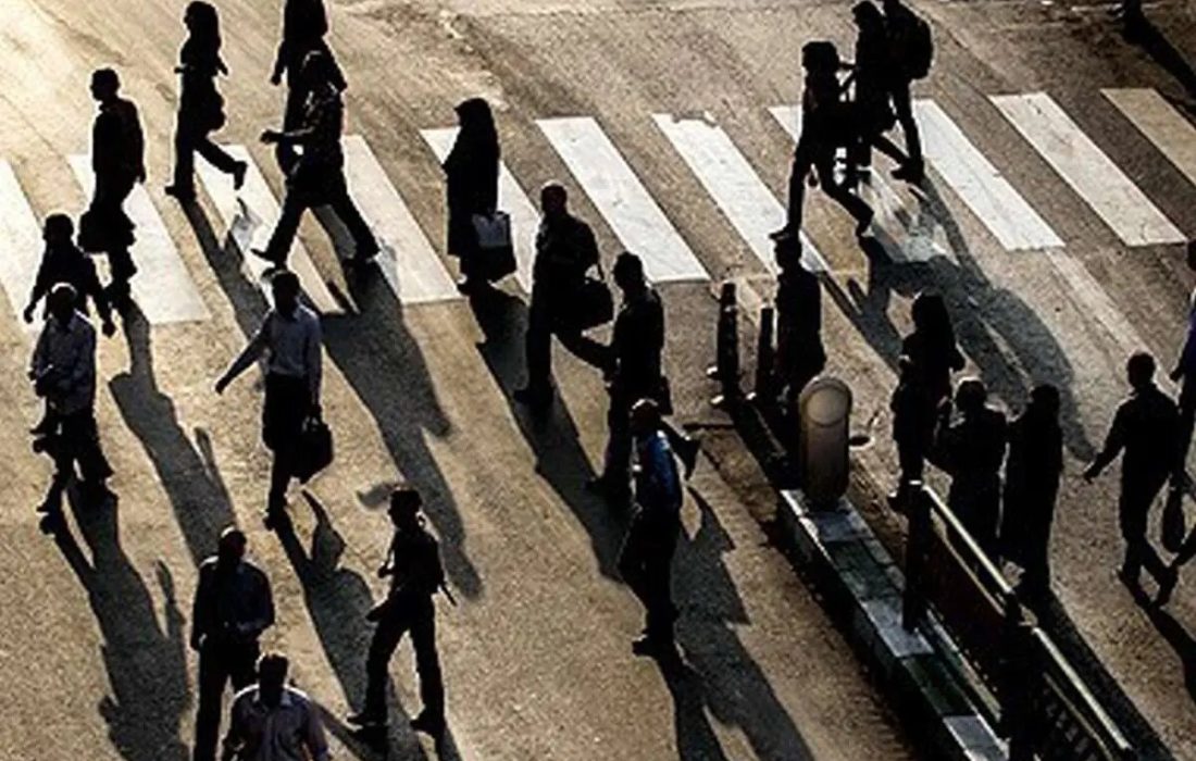 مردم این روزها درباره چه چیزهایی حرف میزنند؟/ گفتوگو درباره جنگ، مکانیسمی دفاعی برای کاهش اضطراب/ هنوز در دل امید دارد ،حتی امید بیرمق!