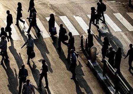 مردم این روزها درباره چه چیزهایی حرف می‌زنند؟/ گفت‌وگو درباره جنگ، مکانیسمی دفاعی برای کاهش اضطراب/ هنوز در دل امید دارد ،حتی امید بی‌رمق!