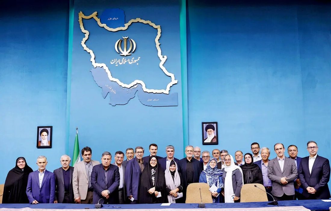 نگاهی به مخالفان و موافقان جبهه اصلاحات/ پاس گلی که اصلاح طلبان به رقبای خود دادند