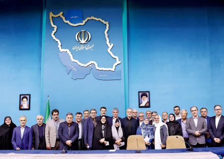 نگاهی به مخالفان و موافقان جبهه اصلاحات/ پاس گلی که اصلاح طلبان به رقبای خود دادند