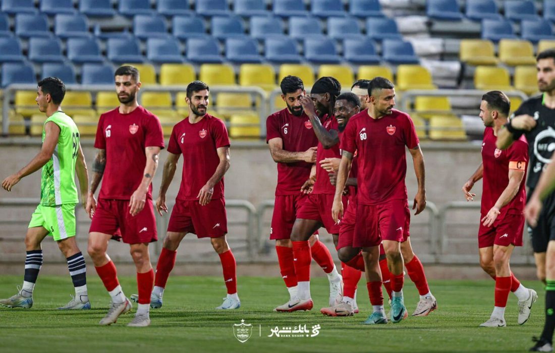 هاشمیان نظم و دیسیپلین آلمانی دارد/ پرسپولیس یک مدافع میانی و یک مهاجم کارآمد می خواهد