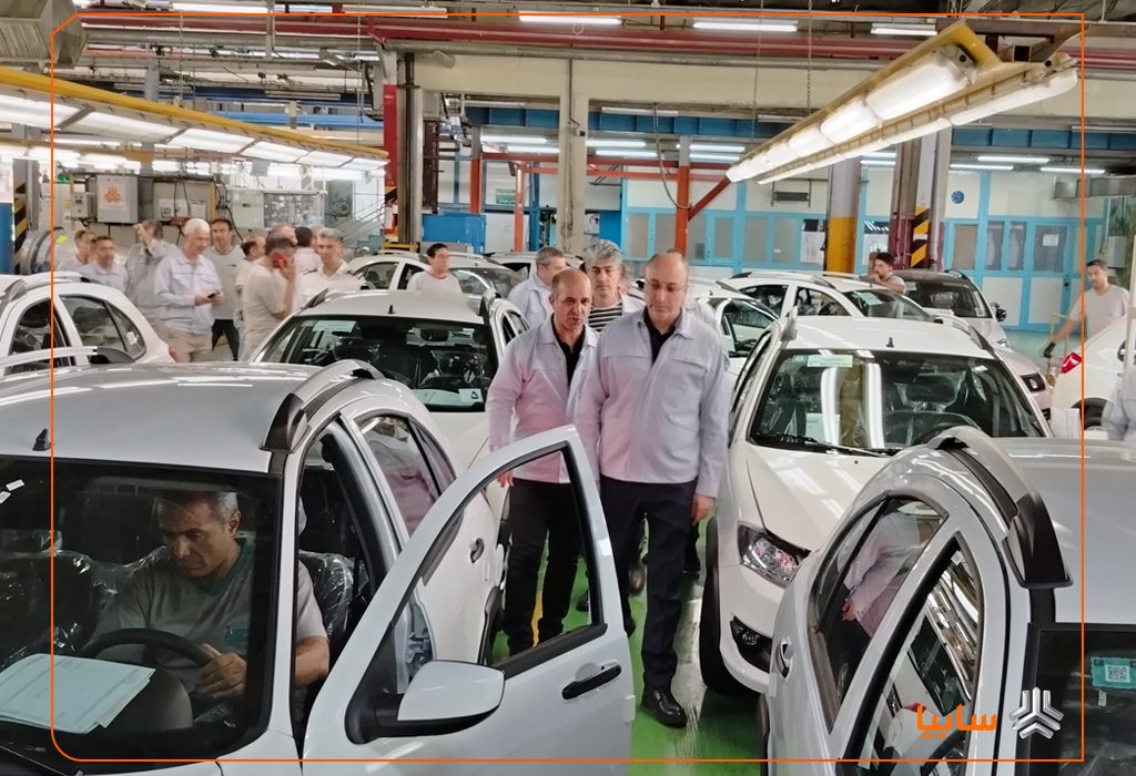 بازدید مدیرعامل سایپا از خطوط تکمیل‌کاری