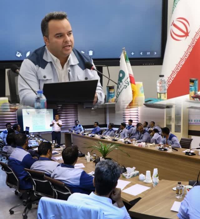 بازنگری نظام پیشنهادات در فولادسنگان