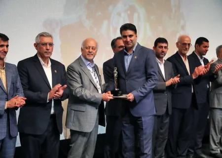 بومی سازی چسب جایگزین بنتونیت در فولاد خوزستان