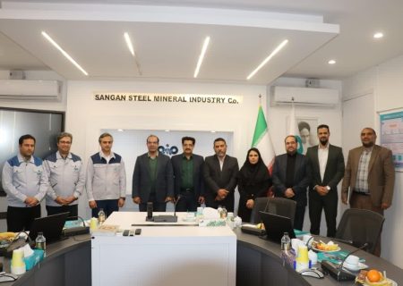 تأکید بر پیوند صنعت و دانشگاه در فولاد سنگان