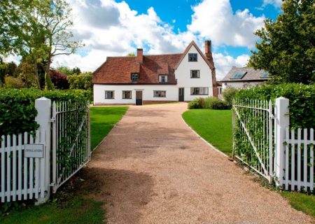 خانه هنری مور: جایی که آثار عظیم و زندگی شخصی مجسمه‌ساز در هم تنیده‌اند