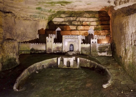 مجسمه‌های ظریف مخفی در کاتاکومب‌های پاریس